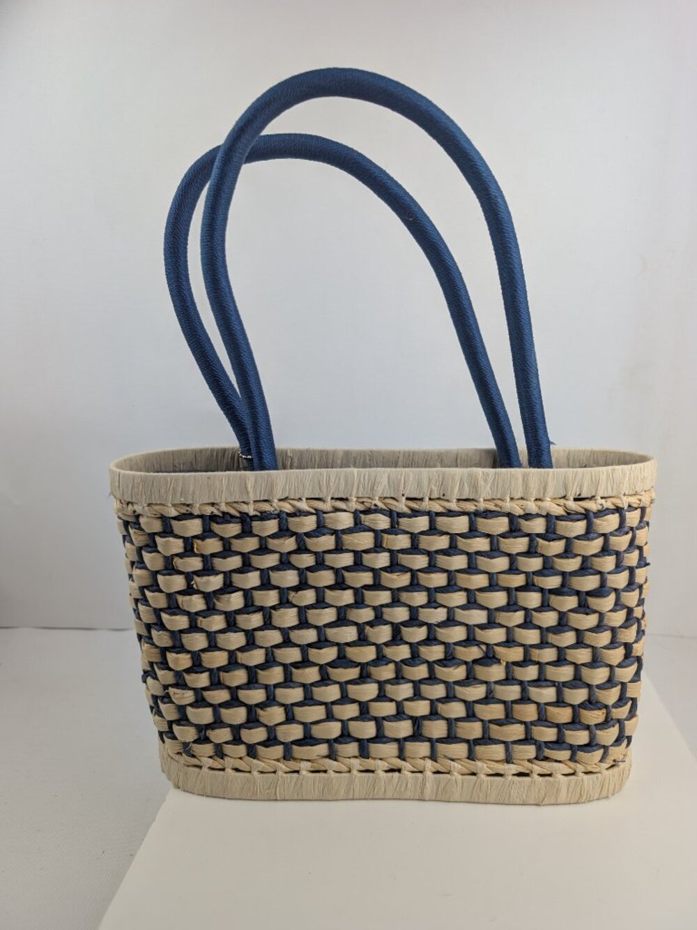 The Sak Original Woven Straw Rattan Basket Tote Bag Purse Navy Woven Insert EUC - Picture 1 of 12